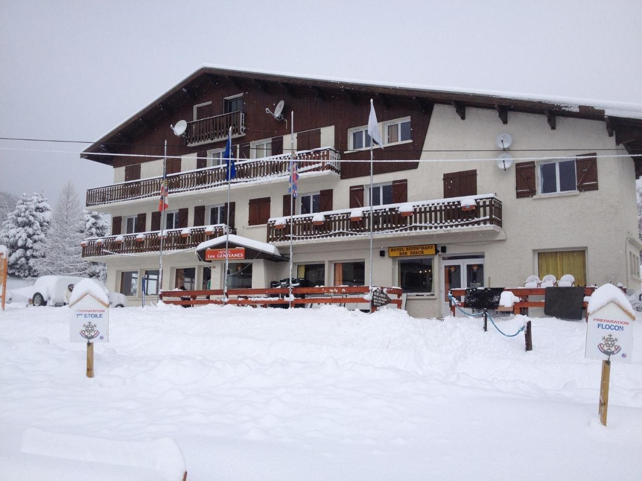 La Morte Hotel Les Gentianes المظهر الخارجي الصورة